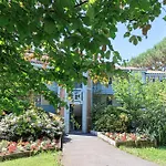 Puchouau En Rez Jardin Διαμέρισμα *