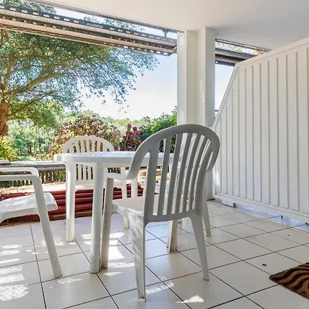 Appartamento Puchouau En Rez Jardin